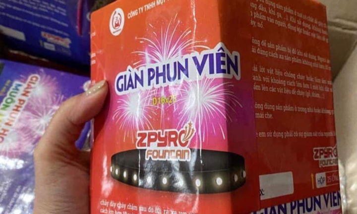 Pháo hoa ‘cháy hàng’, ‘chợ đen’ hoạt động rầm rộ
