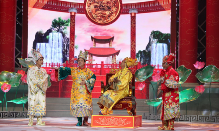 Táo Quân 2022 vẫn 'nhạt' dù bắt đủ trend từ livestream, sao kê đến giấy đi đường