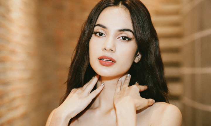 Nhan sắc 'nàng thơ' lai Tây, biết 4 thứ tiếng của đạo diễn Vũ Ngọc Đãng