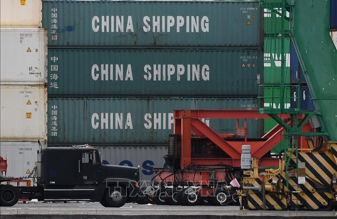 Trung Quốc chỉ trích Mỹ gia hạn thuế thiết bị năng lượng mặt trời