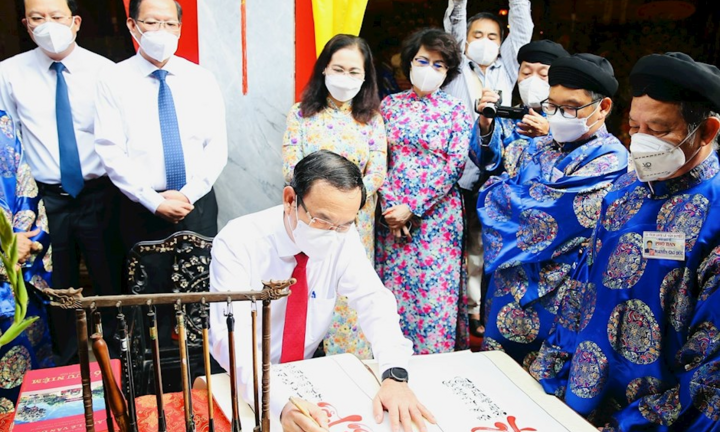 Bí thư Nguyễn Văn Nên dự Lễ Khai hạ - Cầu an đầu năm mới 2022