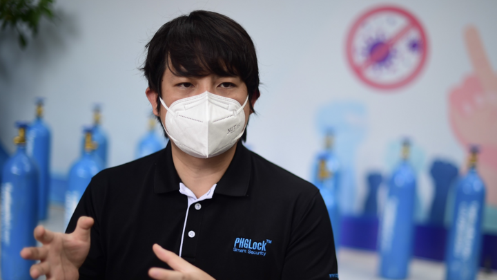 Video: Gặp ông chủ chuỗi ATM oxy, ATM gạo từng gây 'bão' tại TP.HCM