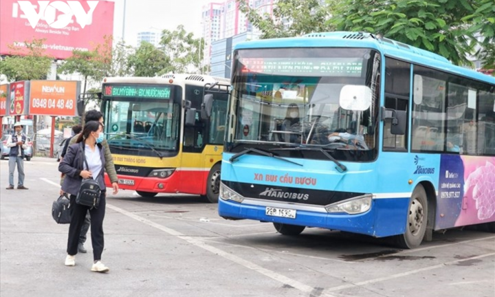 Hôm nay, xe buýt Hà Nội hoạt động 100% công suất