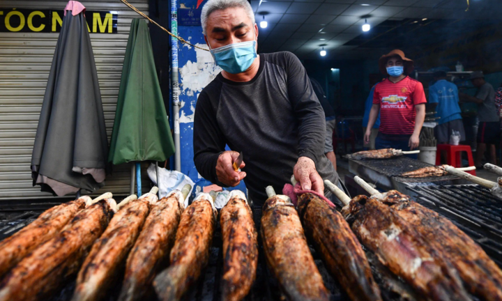 Vì sao người miền Nam cúng cá lóc nướng trong ngày vía thần Tài?