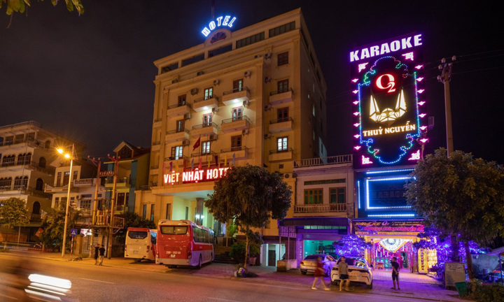 TP Móng Cái mở cửa karaoke, bar, vũ trường