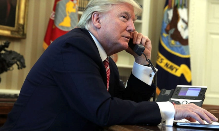 Hành động bất ngờ của ông Trump ngay khi xuất hiện tin đồn ngoại tình