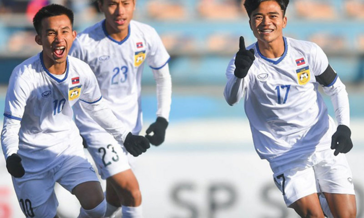 Video: U23 Malaysia thua sốc U23 Lào, có nguy cơ sớm bị loại ở vòng bảng