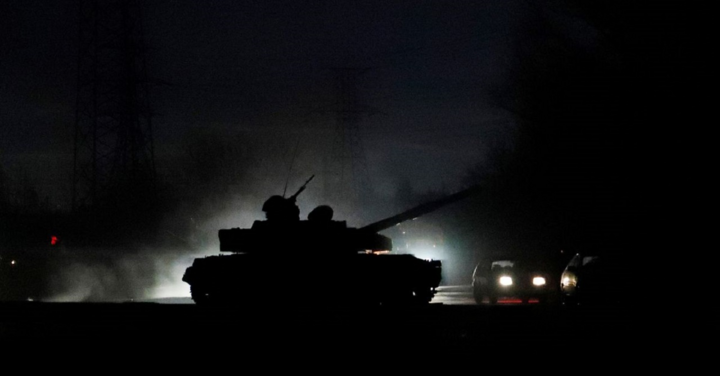 Reuters: Xe tăng và xe bọc thép xuất hiện gần Donetsk, miền Đông Ukraine