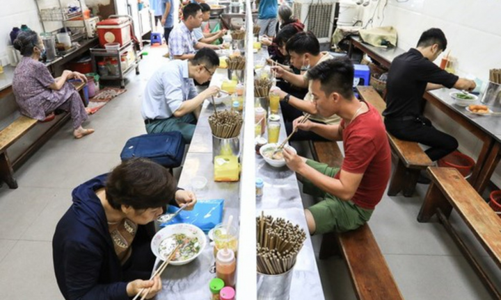 Bắc Giang yêu cầu hạn chế tụ tập, tổ chức ăn uống đông người