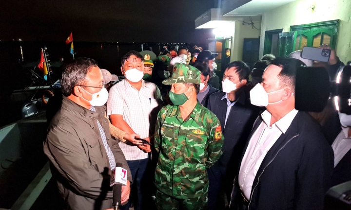 Lật ca nô, 17 người chết, mất tích: Kiểm tra độ an toàn của tất cả tàu thuyền
