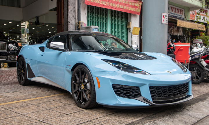 Chi tiết Lotus Evora GT đầu tiên tại Việt Nam