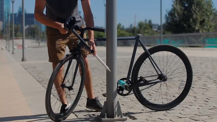 Video: Xe đạp tích hợp khóa chống trộm bằng khung xe