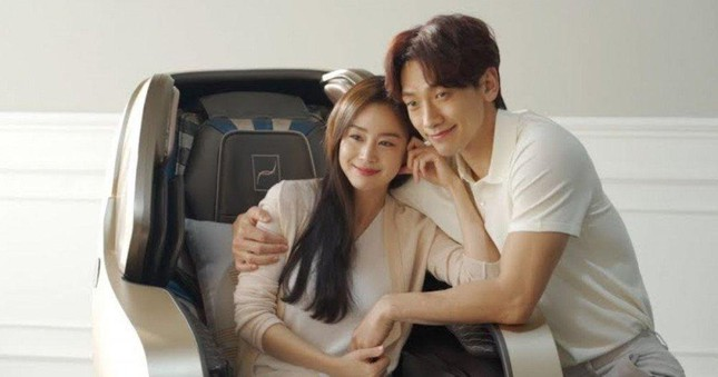 Bắt người phụ nữ quấy rối vợ chồng Kim Tae Hee và Bi Rain