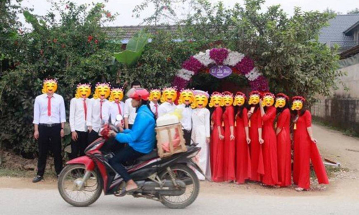 Nhiếp ảnh gia đám cưới suýt bị cho ăn đòn, biết lý do ai nấy cũng tức giùm