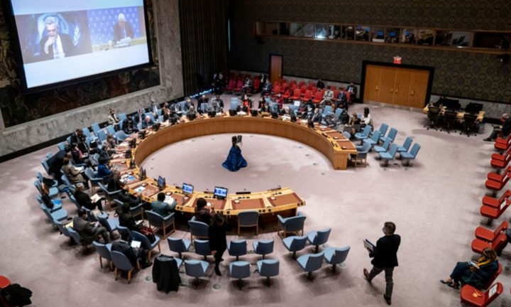 Mỹ trục xuất 12 nhà ngoại giao Nga