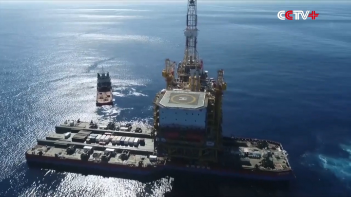 Video: Cận cảnh chân đế giàn khoan nặng 30.000 tấn lớn nhất châu Á