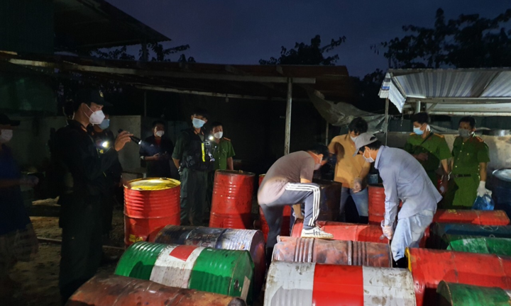 Triệt phá cơ sở nấu dầu DO giả rộng 4.000m2 ở Bà Rịa - Vũng Tàu