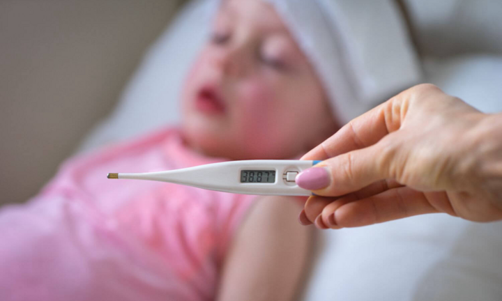 Những triệu chứng bất thường ở trẻ mắc COVID-19, cần đưa ngay đến cơ sở y tế