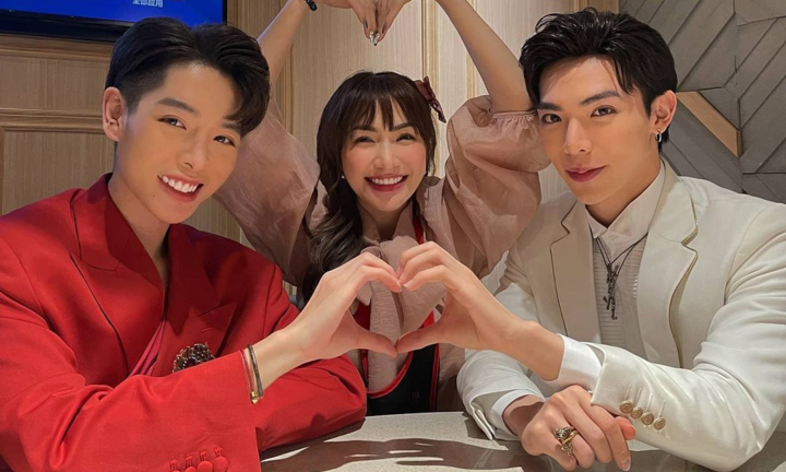 Chị em nhà Hoa Dâm Bụt: Đức Phúc bật khóc vì Hòa Minzy, 2 em chăm chị như em bé