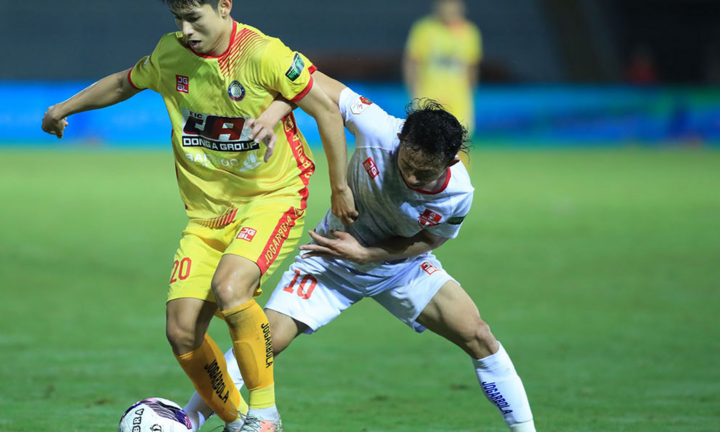 Chia điểm với CLB Thanh Hóa, CLB Hải Phòng giữ ngôi đầu V-League 2022 