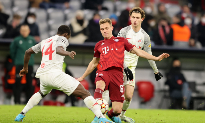 Video: Bayern Munich vùi dập Salzburg, vào tứ kết Champions League