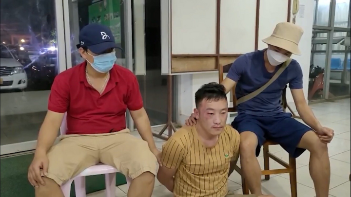 Bắt kẻ có lệnh truy nã đặc biệt nguy hiểm sau 9 năm lẩn trốn ở nước ngoài
