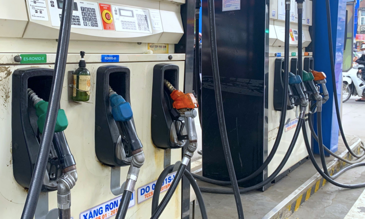 Bộ Tài chính đồng ý giảm thuế bảo vệ môi trường 2.000 đồng/lít xăng