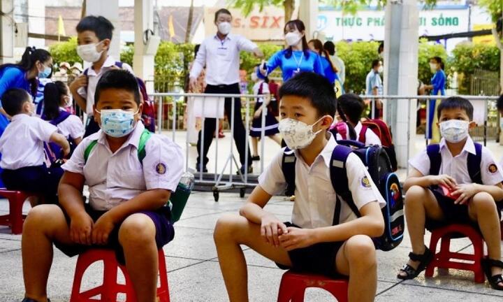 Chuyện vui buồn dạy học thời COVID-19