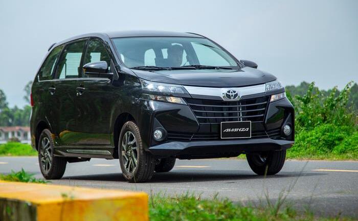 Top 10 xe bán ế nhất tháng 2: Toyota Corolla Altis bản cũ vẫn èo uột