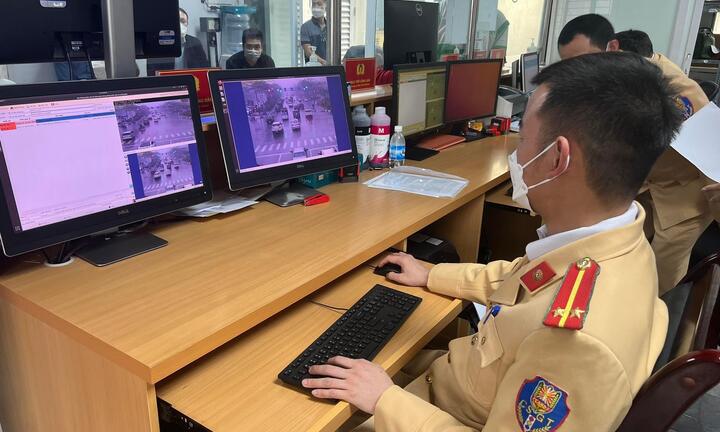 Người dân cung cấp hình ảnh giúp CSGT phạt 'nguội' tài xế đi vào đường cấm