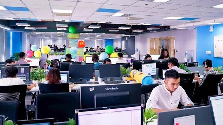 Doanh nghiệp 'đói lả' nhân sự, nhân viên công nghệ trầy trật xin nghỉ việc