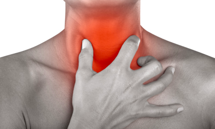 Cổ họng ngứa ngáy khó chịu, đau, ho: Nguyên nhân, giải pháp cần làm để cải thiện