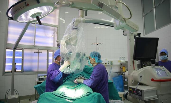 Mâu thuẫn gia đình, nam thanh niên bị vợ cắt dương vật