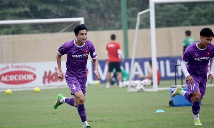 Cầu thủ được gọi thay Bùi Tiến Dũng báo tin vui cho đội tuyển Việt Nam