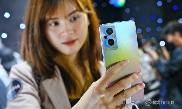 Vì sao các hãng đổ xô vào phân khúc smartphone tầm giá 10 triệu tại Việt Nam?