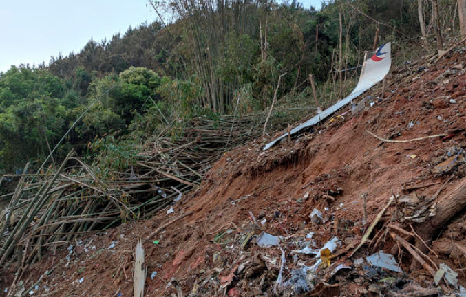 Máy bay rơi ở Trung Quốc: Hãng hàng không xác nhận có người thiệt mạng