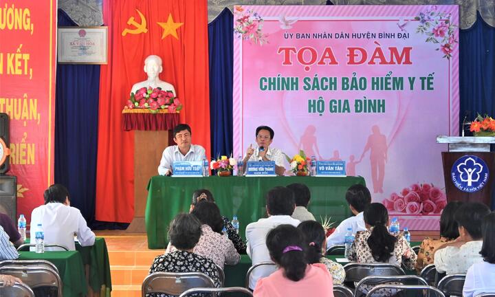 Nỗ lực duy trì, phát triển người tham gia BHYT tại các xã bãi ngang