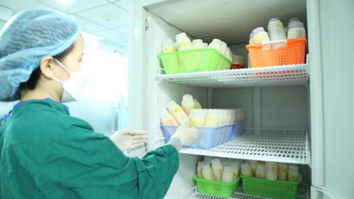 Video: Cận cảnh ngân hàng sữa mẹ đầu tiên tại Hà Nội