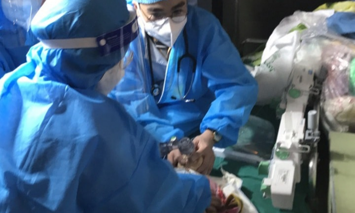 Bé 6 tuổi viêm cơ tim cấp hậu COVID-19