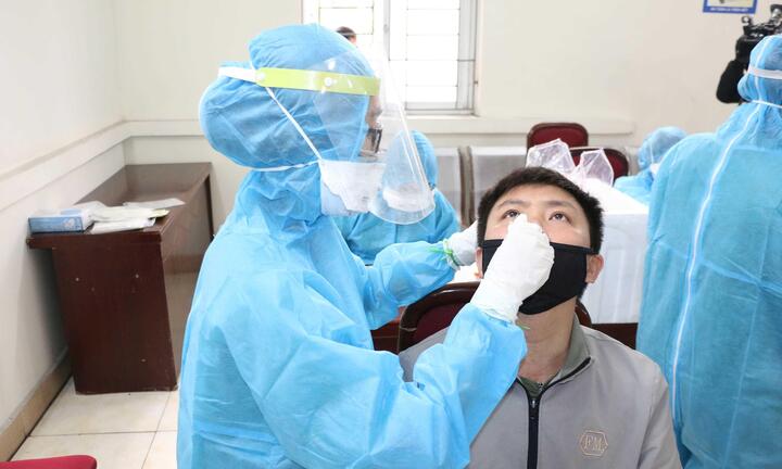 Thêm 120.000 ca COVID-19