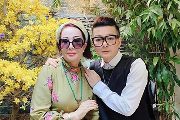 Ca sĩ Vũ Hà: 'Làm được 10 đồng, tôi đem về cho vợ 8 đồng’ 