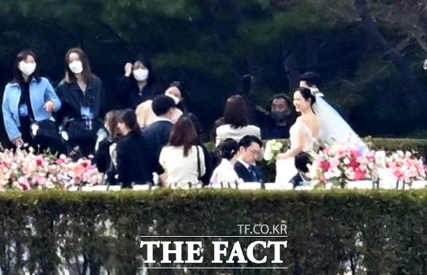Ảnh: Những khoảnh khắc đẹp trong đám cưới Hyun Bin và Son Ye Jin