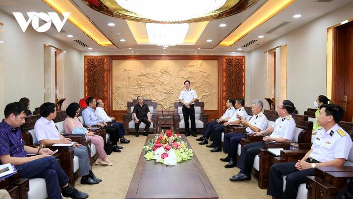 Tổng Giám đốc Đài Tiếng nói Việt Nam thăm, làm việc tại Tân Cảng Sài Gòn