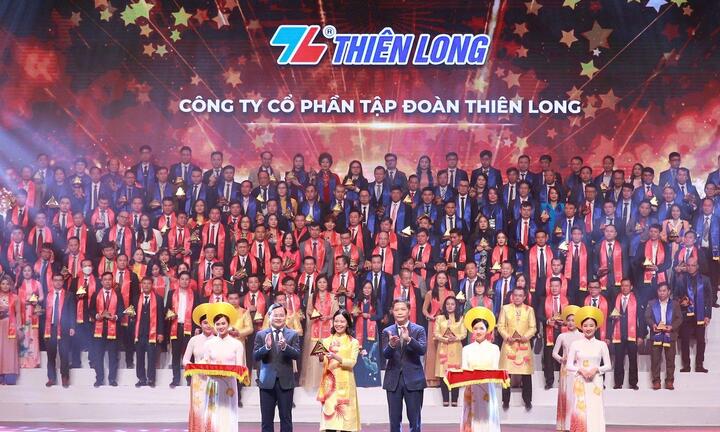 Vinh danh 200 doanh nghiệp, thương hiệu xuất sắc 2021 