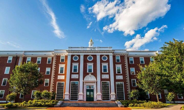 Mùa 'apply' Ivy League 2022: Tỉ lệ trúng tuyển Harvard thấp nhất lịch sử