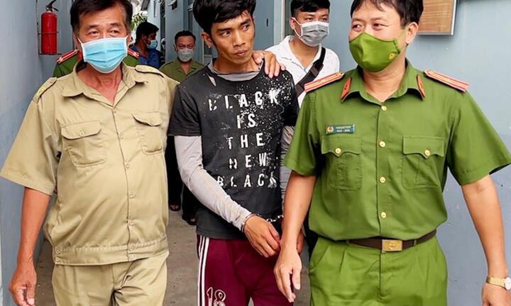 Người phụ nữ bị chồng sát hại trong nhà vệ sinh