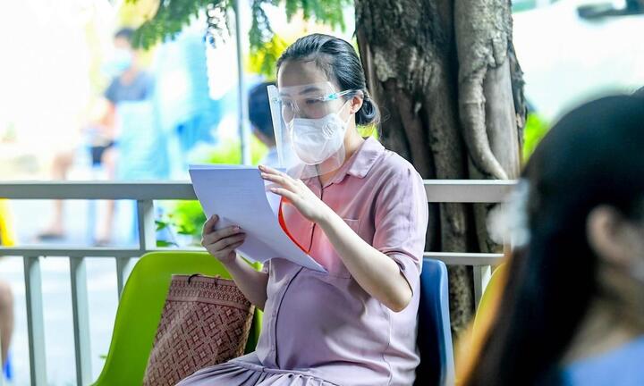 Virus SARS-CoV-2 có lây truyền từ mẹ sang con?