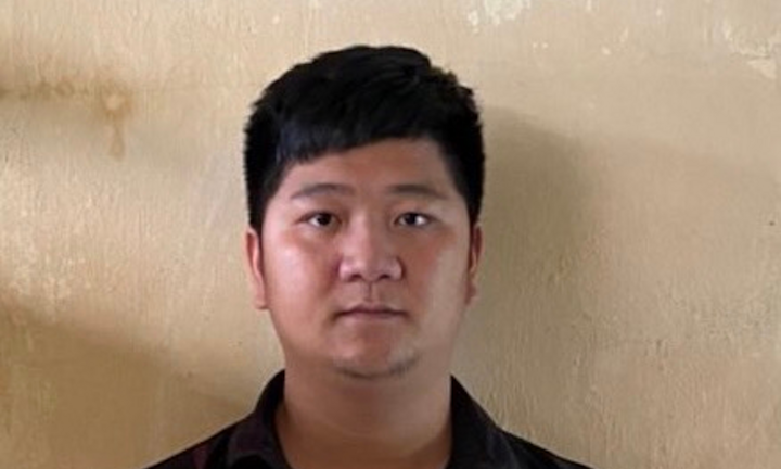 Nam thanh niên giả công an, chặn người vi phạm giao thông để thu tiền