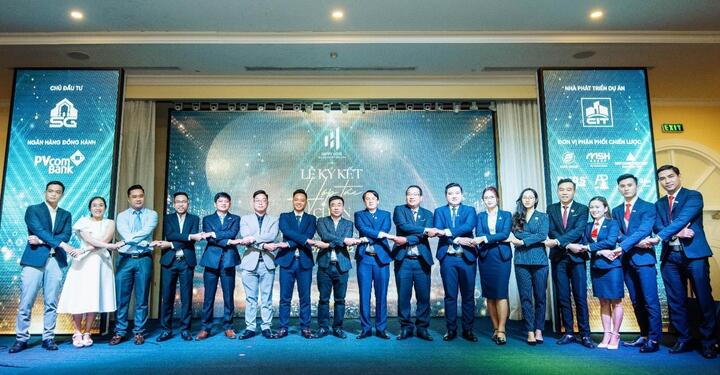 Ký kết hợp tác chiến lược phân phối dự án Happy Home Cà Mau