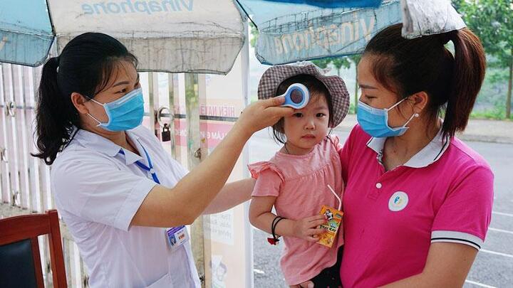 Trường mầm non 'đỏ mắt' tìm giáo viên trở lại làm việc
